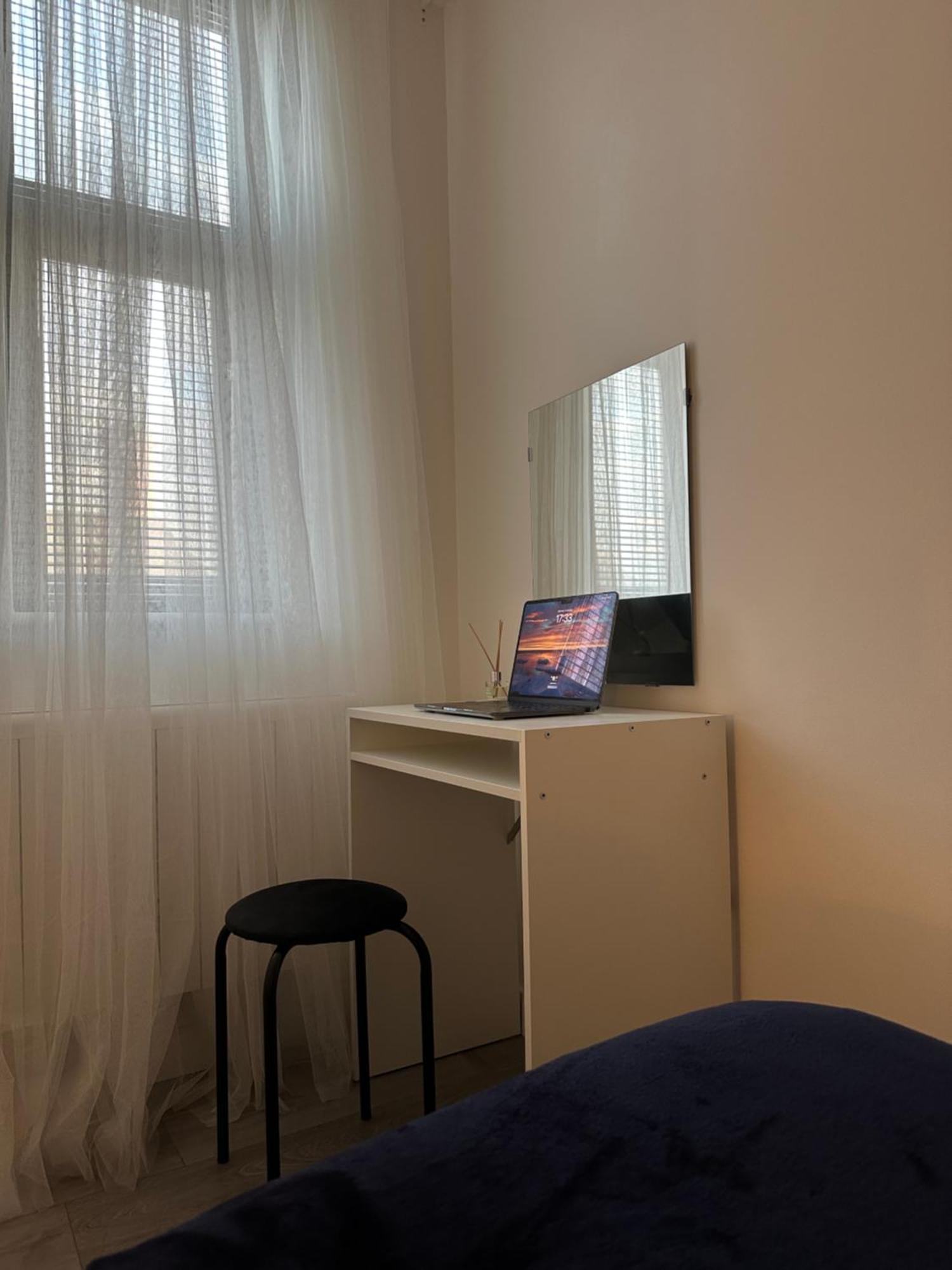 Retro Suite A Luxury Apartment With King Size Bed Wii Games And Entertainment Leicester Esterno foto